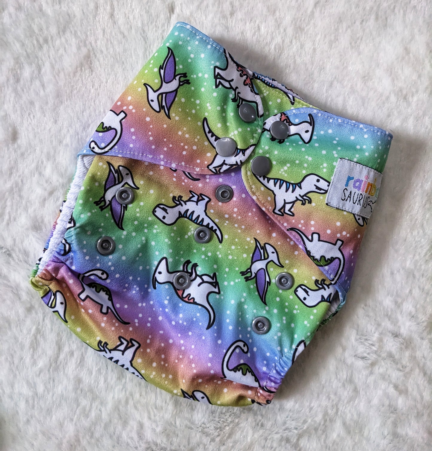 Rainbowsaurus - Cretaceous Fit - Brightening Lightning